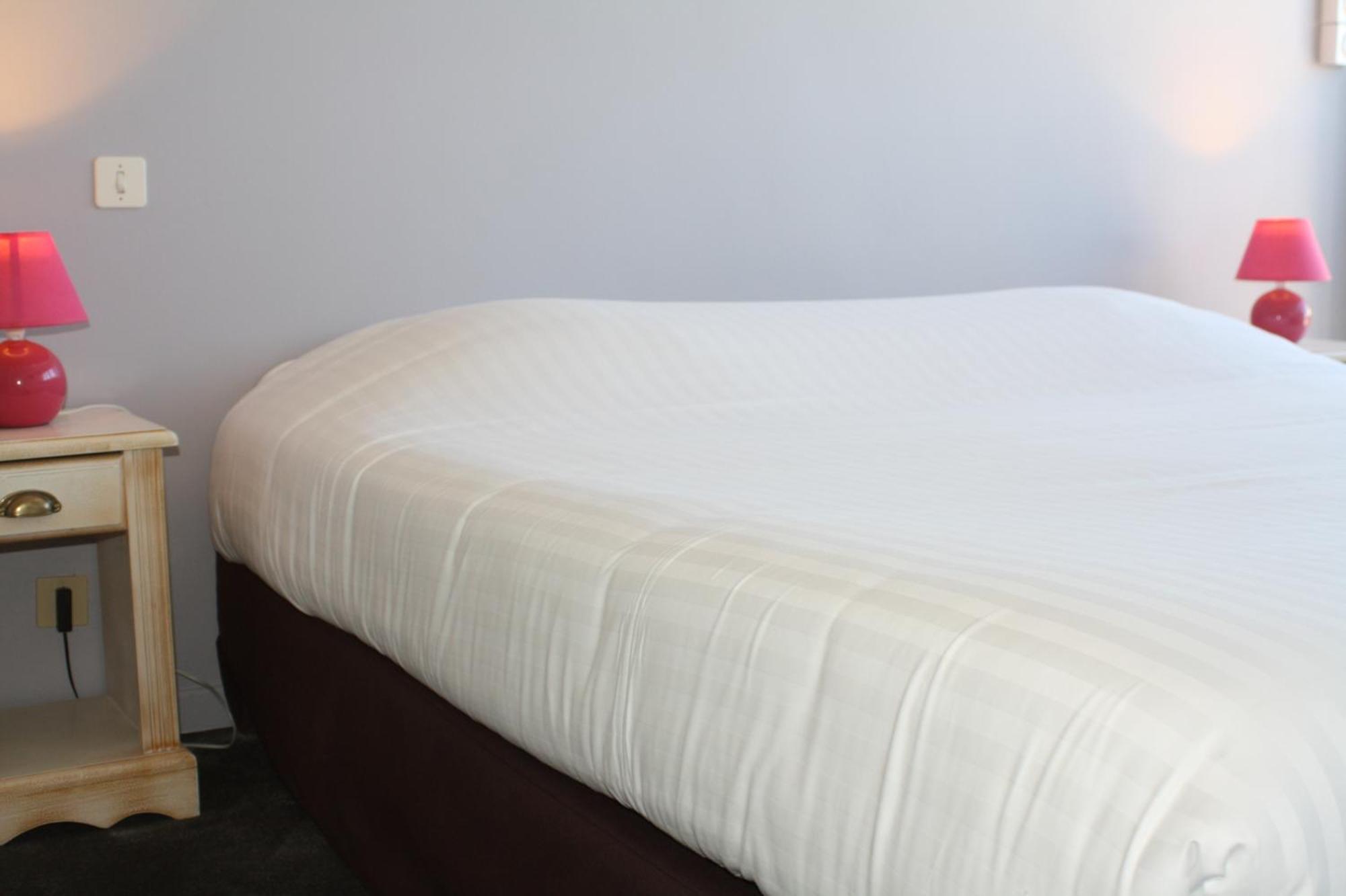Logis Hotel Du Midi Σαλόν-ντε-Προβάνς Εξωτερικό φωτογραφία