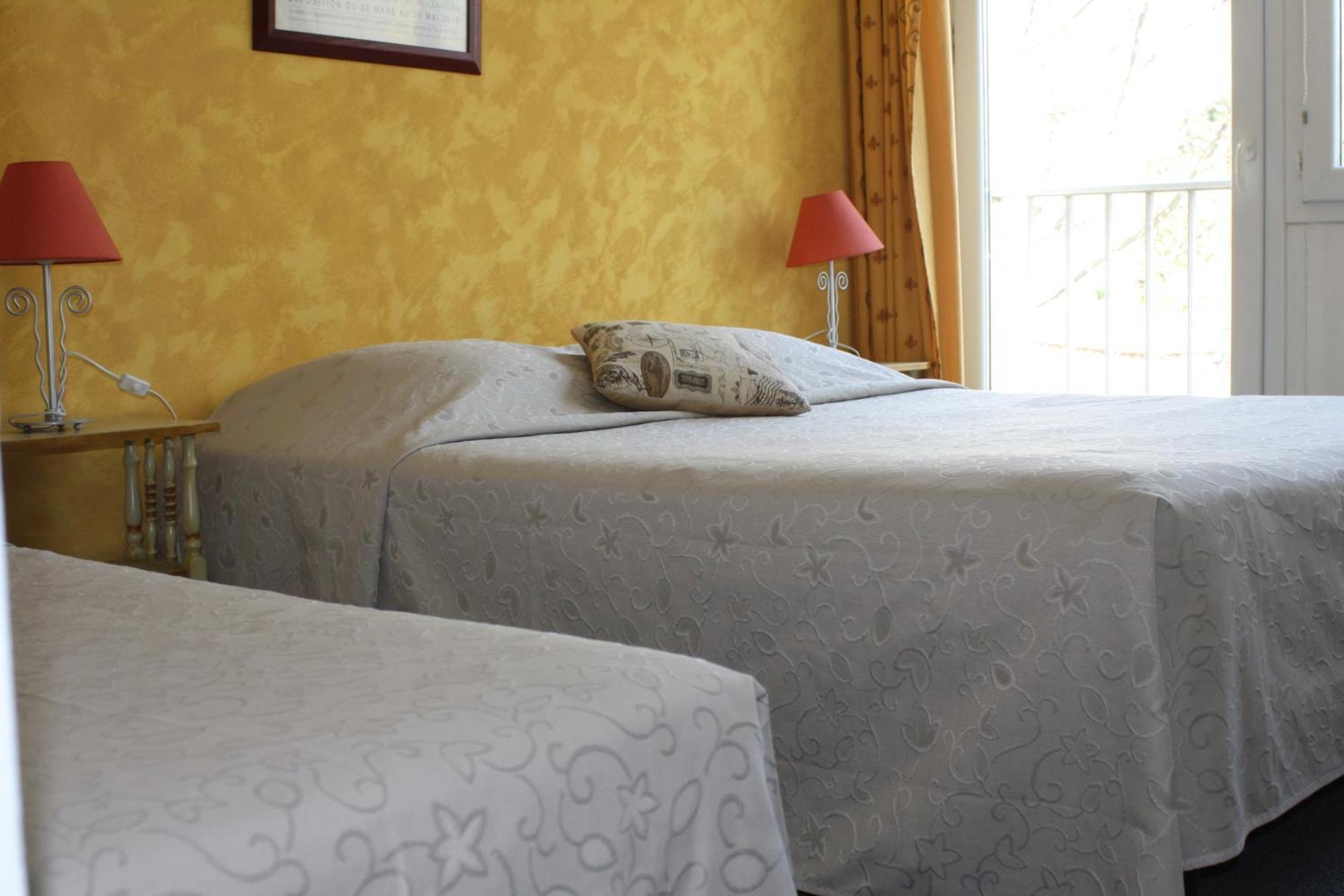 Logis Hotel Du Midi Σαλόν-ντε-Προβάνς Εξωτερικό φωτογραφία