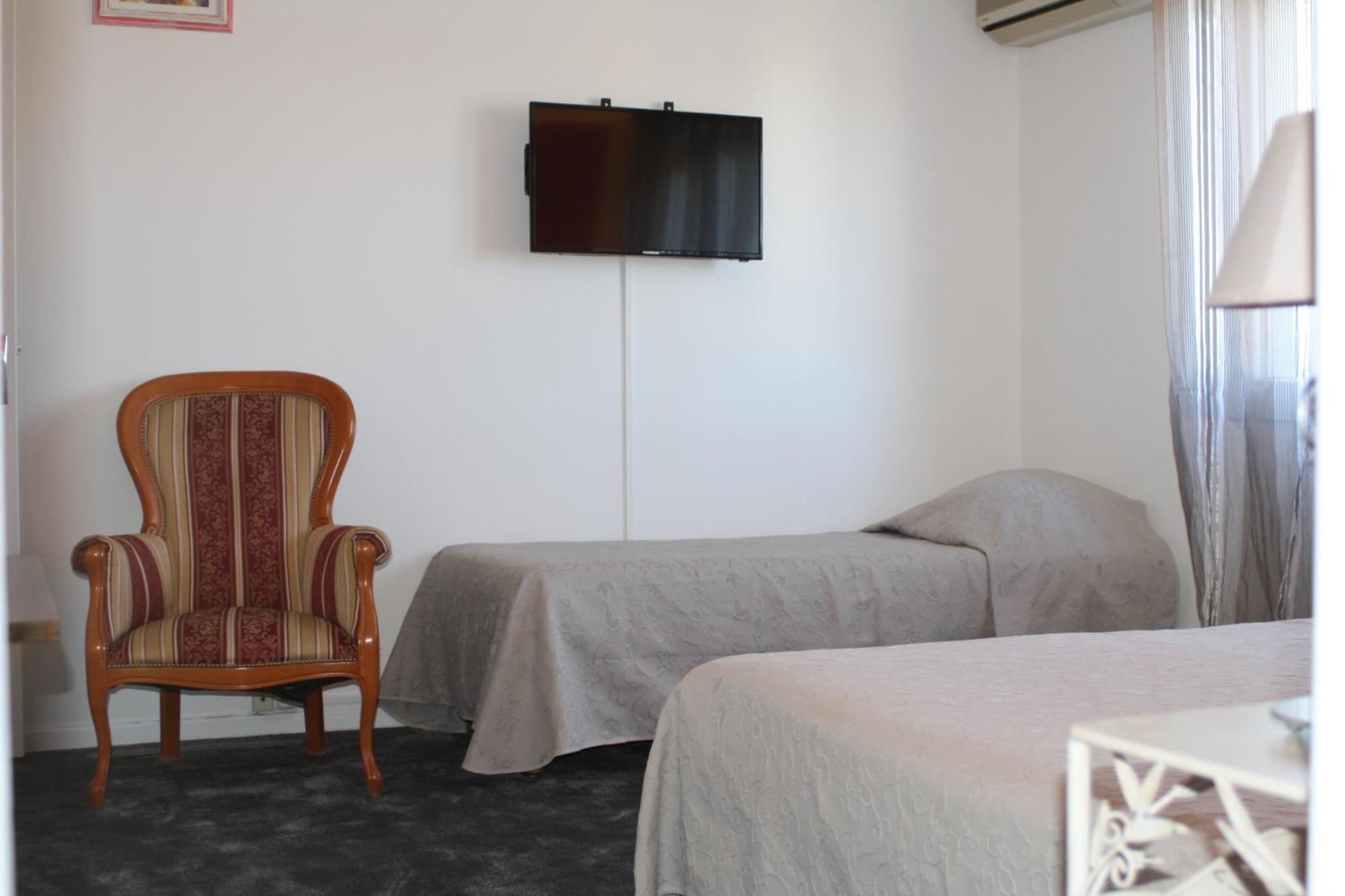 Logis Hotel Du Midi Σαλόν-ντε-Προβάνς Εξωτερικό φωτογραφία