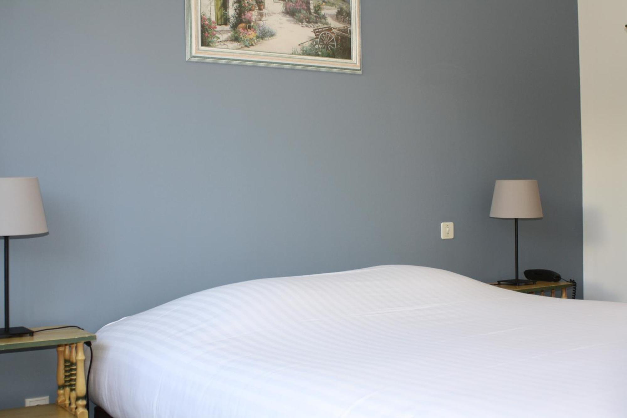 Logis Hotel Du Midi Σαλόν-ντε-Προβάνς Εξωτερικό φωτογραφία