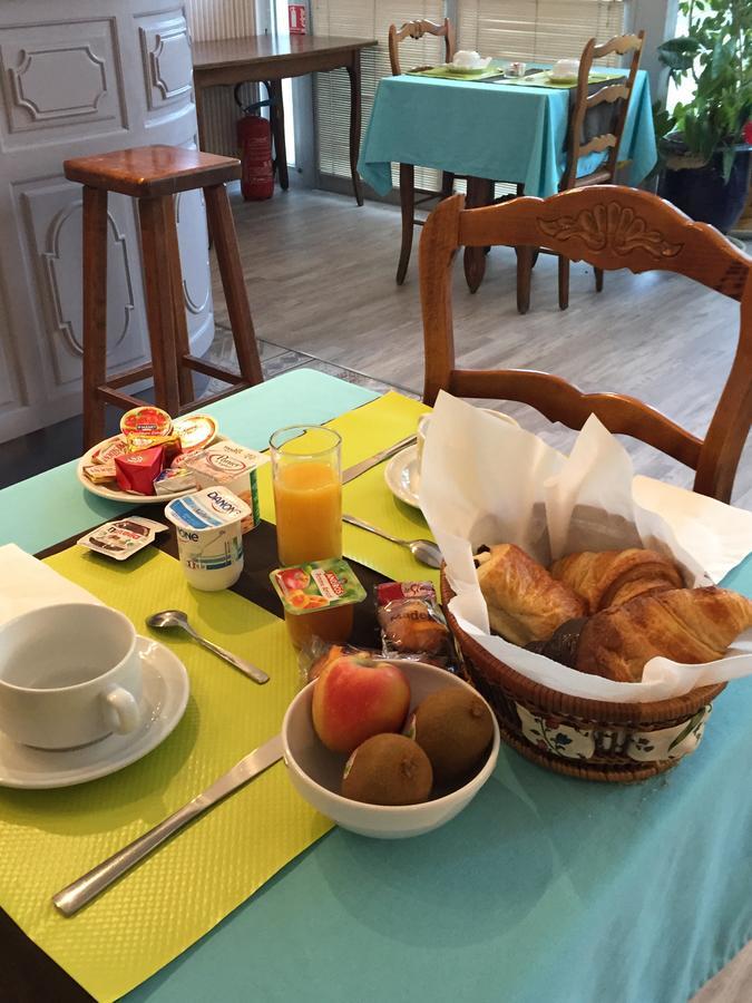 Logis Hotel Du Midi Σαλόν-ντε-Προβάνς Εξωτερικό φωτογραφία