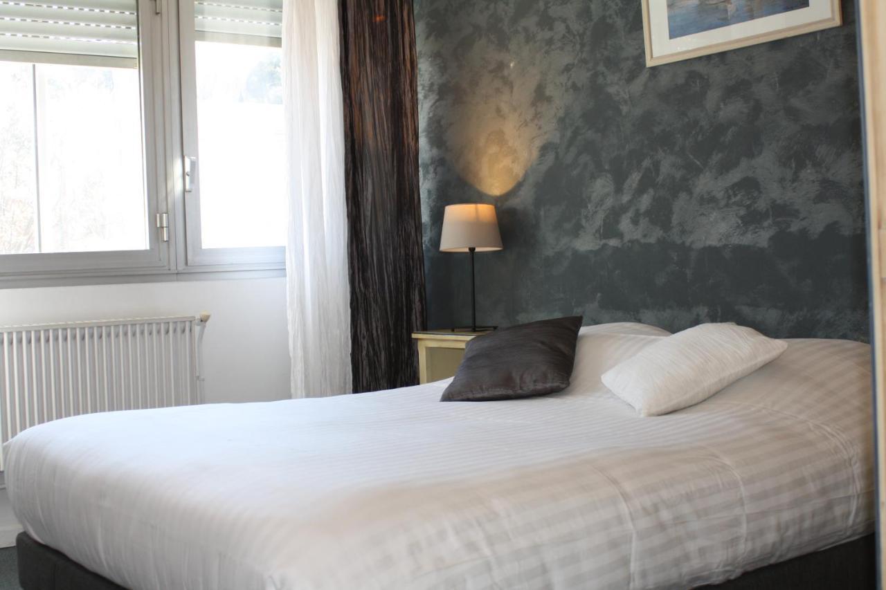 Logis Hotel Du Midi Σαλόν-ντε-Προβάνς Εξωτερικό φωτογραφία